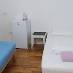 3 Como