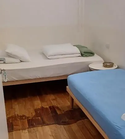 3 B&B